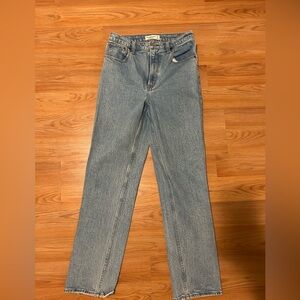 Abercrombie & Fitch The 90s Straight Ultra High Rise Jean